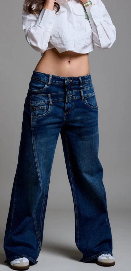 Jeans , Elena
