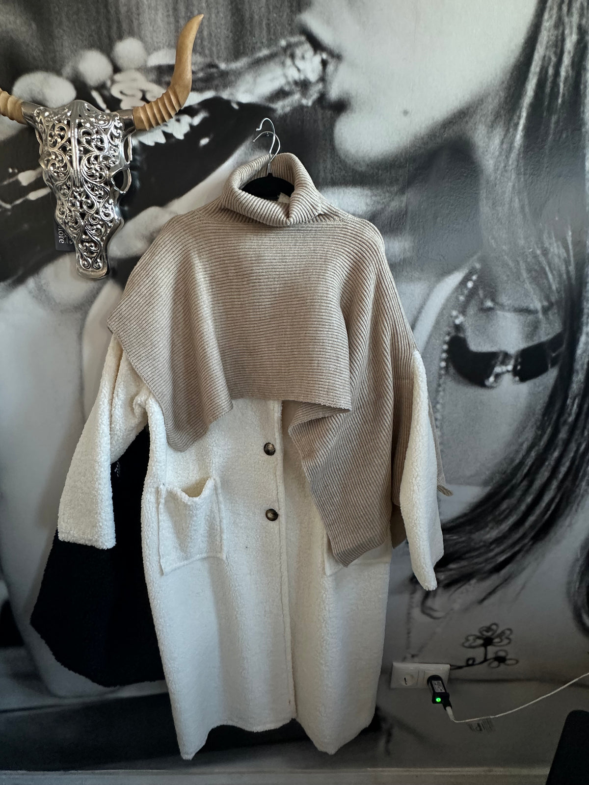 Poncho ,
