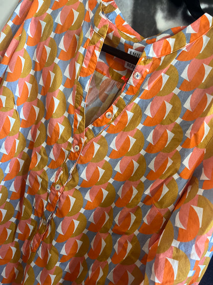 Bluse , Dots / Emily van den Bergh