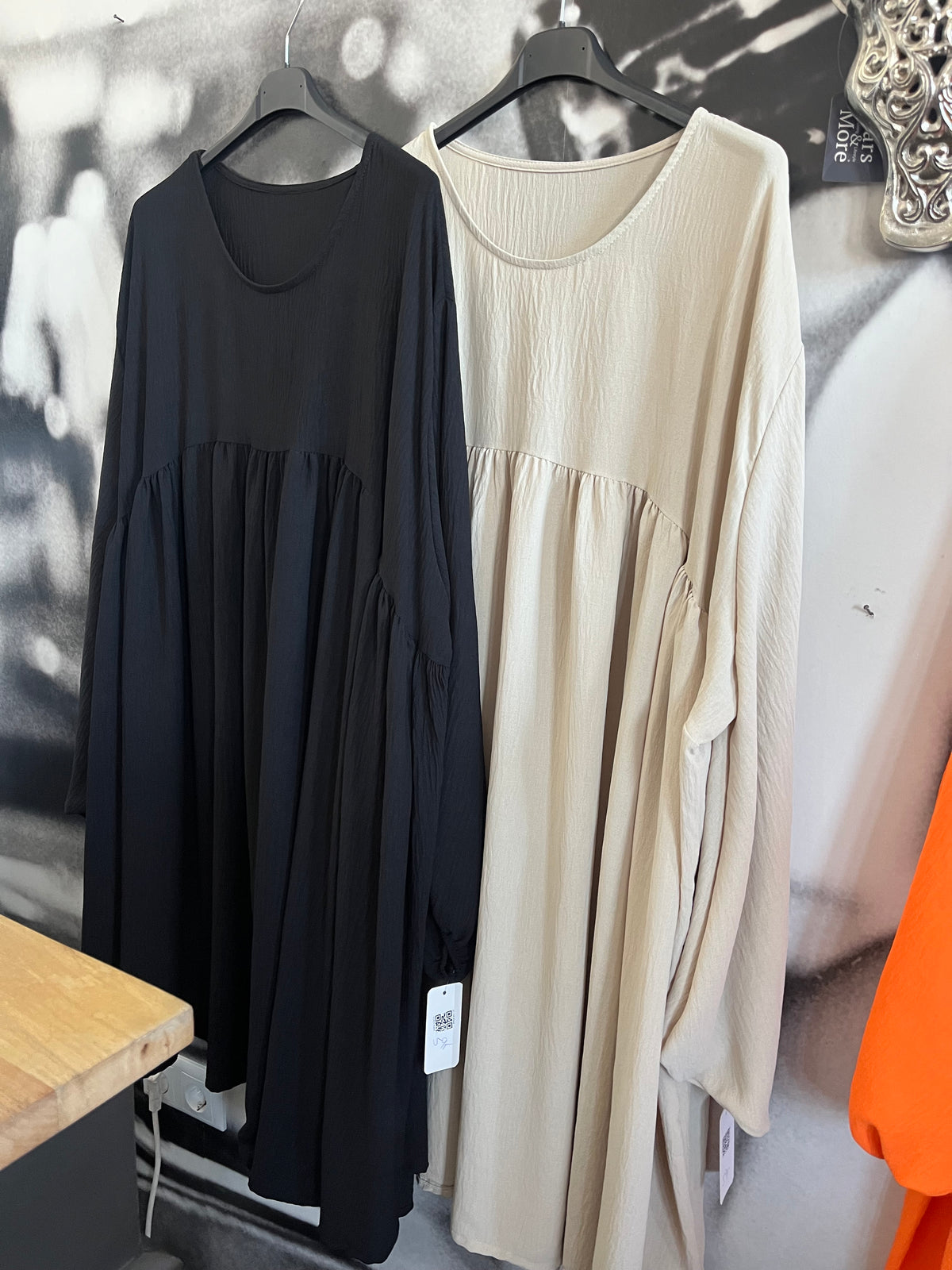 Kleid , BIG