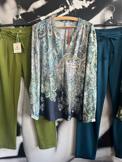 Bluse ,Paisley Blue, Emily van den Bergh