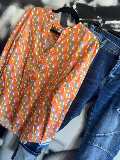 Bluse , Dots / Emily van den Bergh