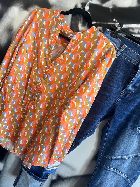 Bluse , Dots / Emily van den Bergh