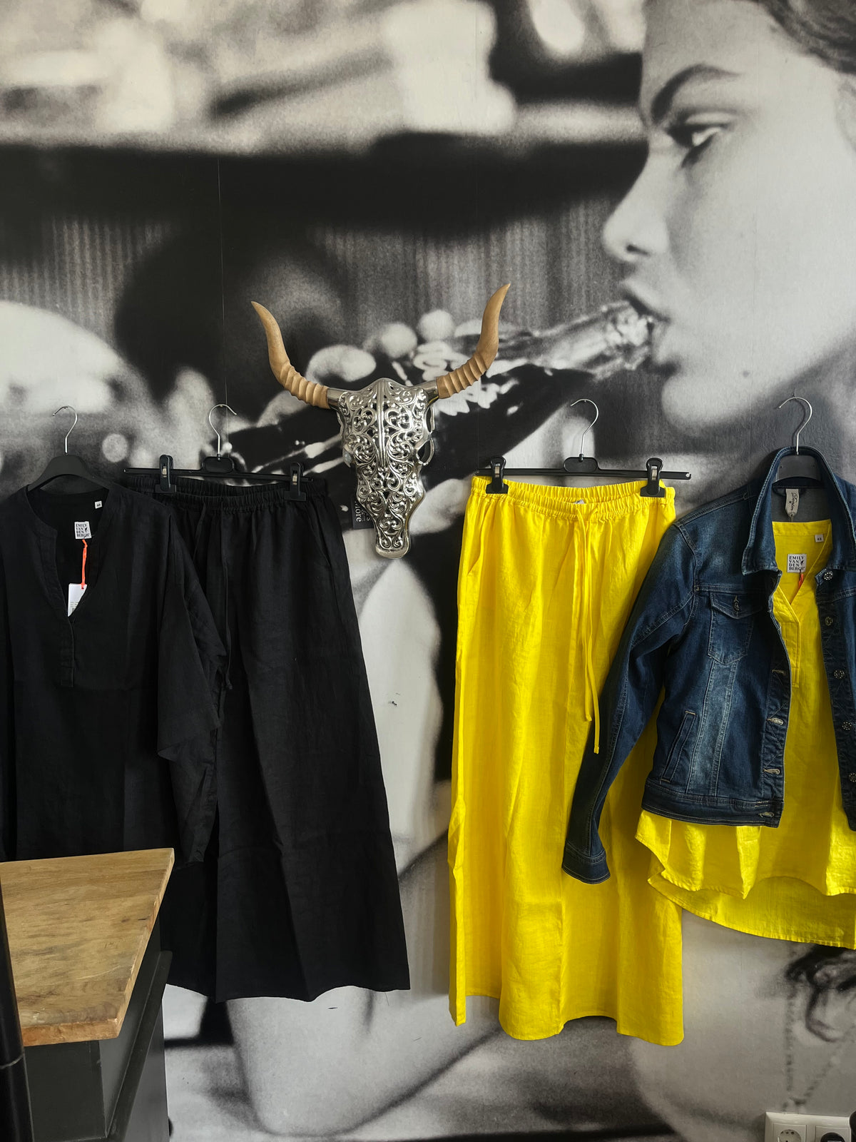 Rock, Maxi schwarz, Emily van den Bergh