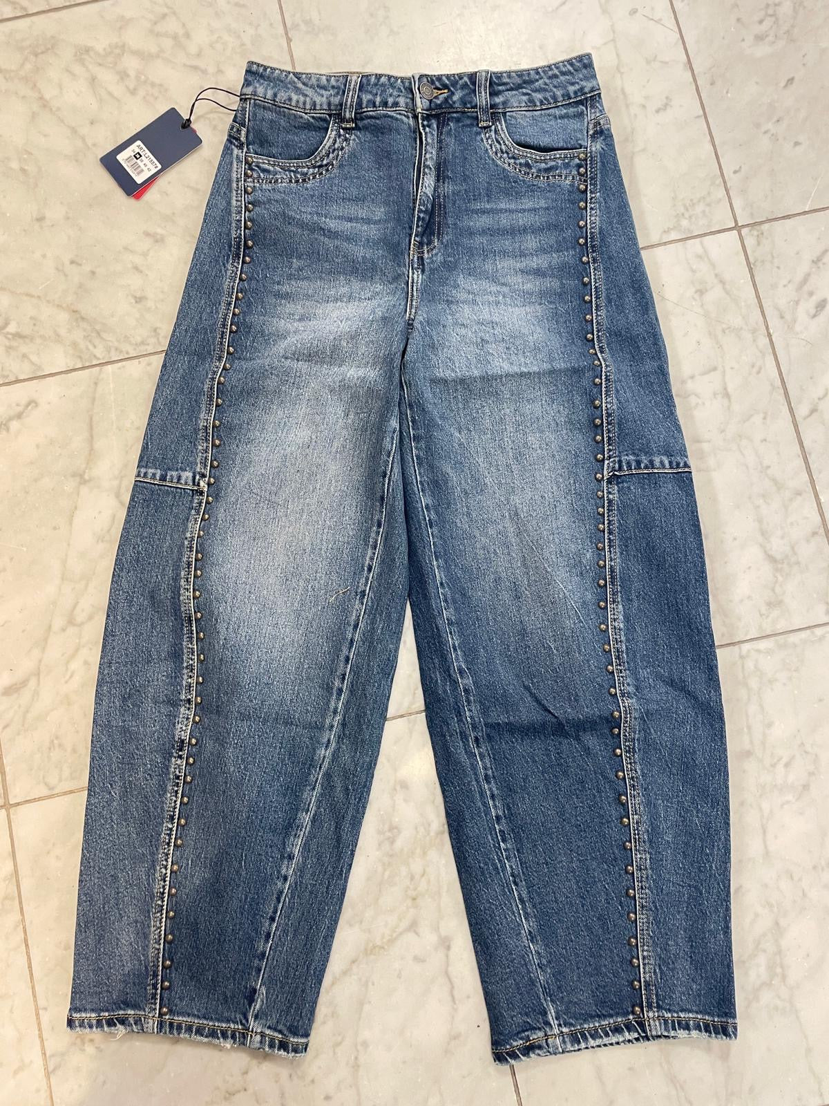 Jeans , blau mit Nieten 21557