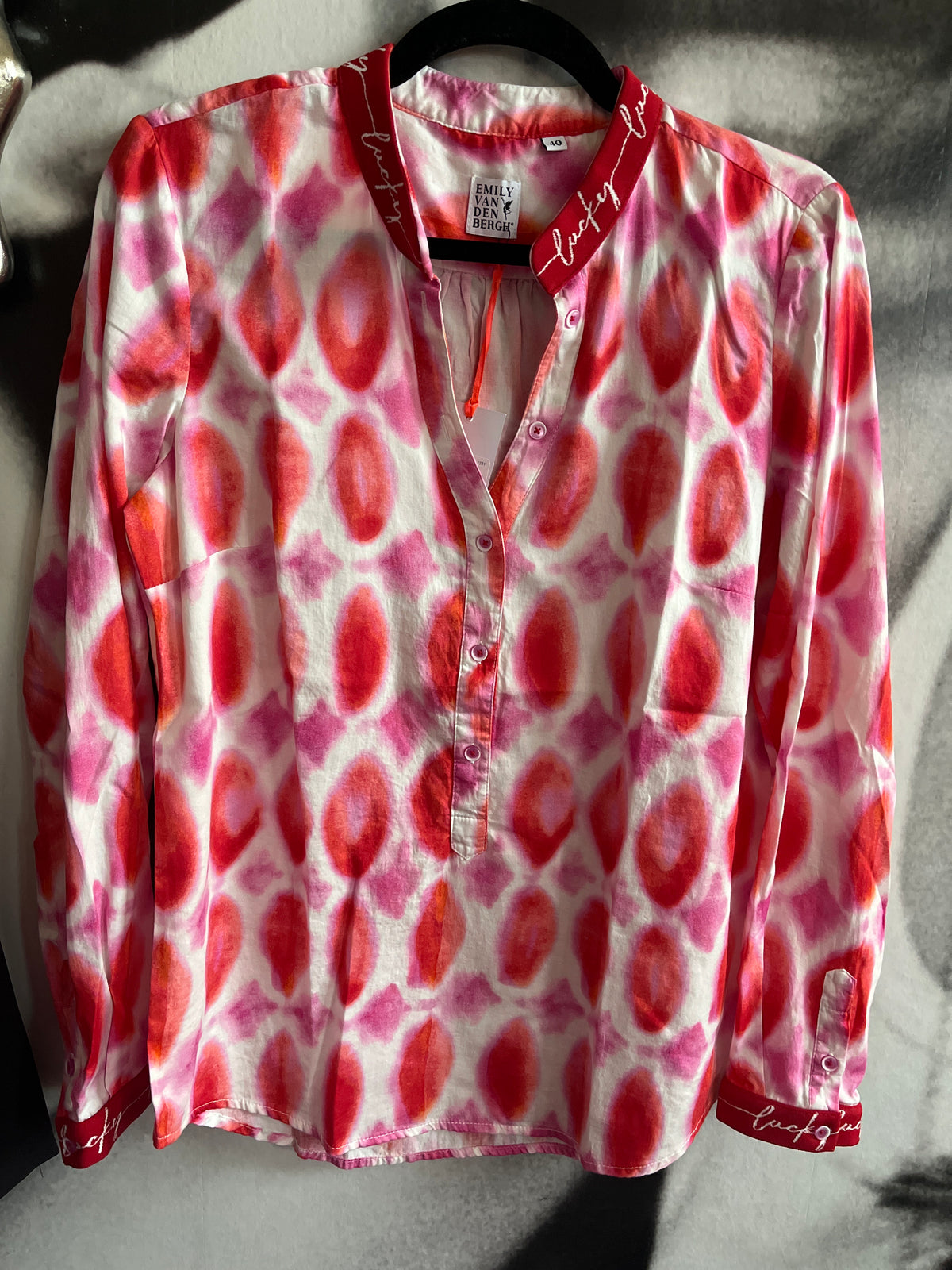 Bluse , Lucky , van den Bergh
