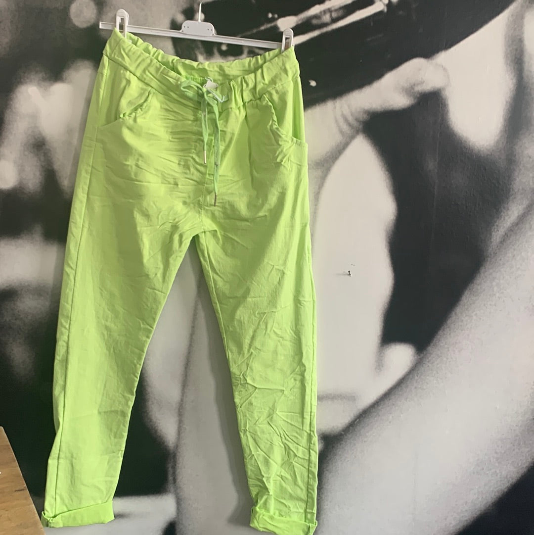 Hose , uni , mit Bändchen