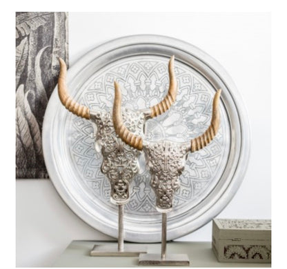 Skulptur Schädel , Stier, gestochen 32 oder 40 cm stehend