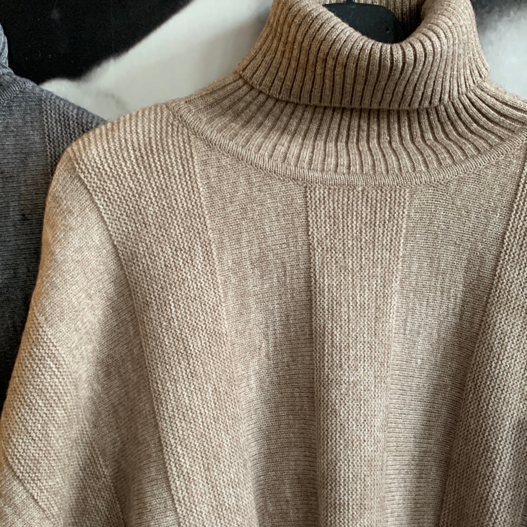 Strickpulli in Kastenform