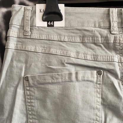 Jeans, Hellgrau